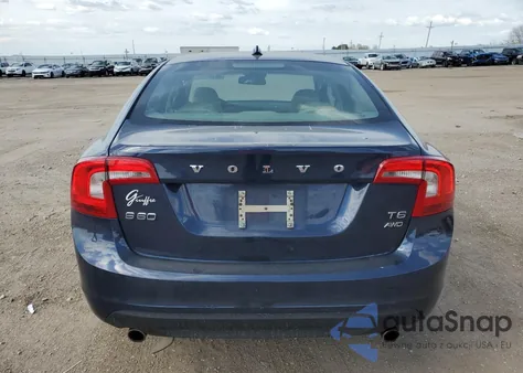2012 Volvo S60 T6 z USA, uszkodzony, nr VIN YV1902FHXC2043537